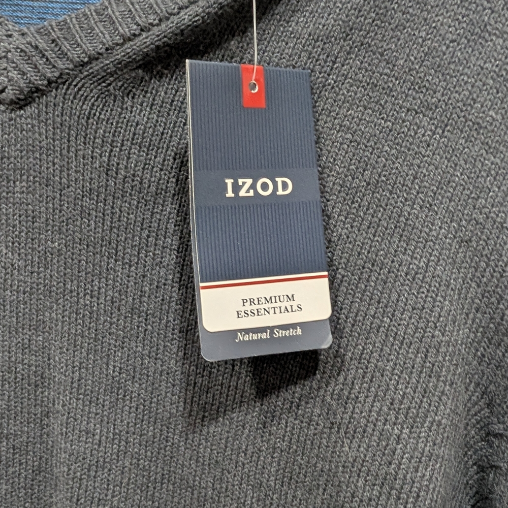 IZOD Men's Gray V-Neck Sweater - Picture 4 of 8